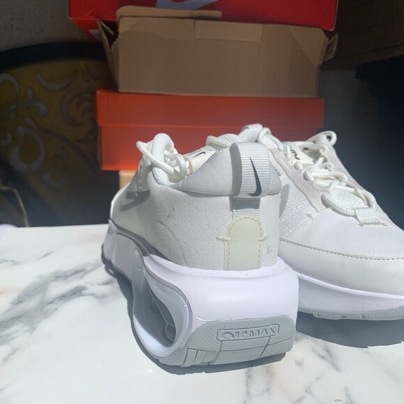 Sneakers - Picture 1 of 3